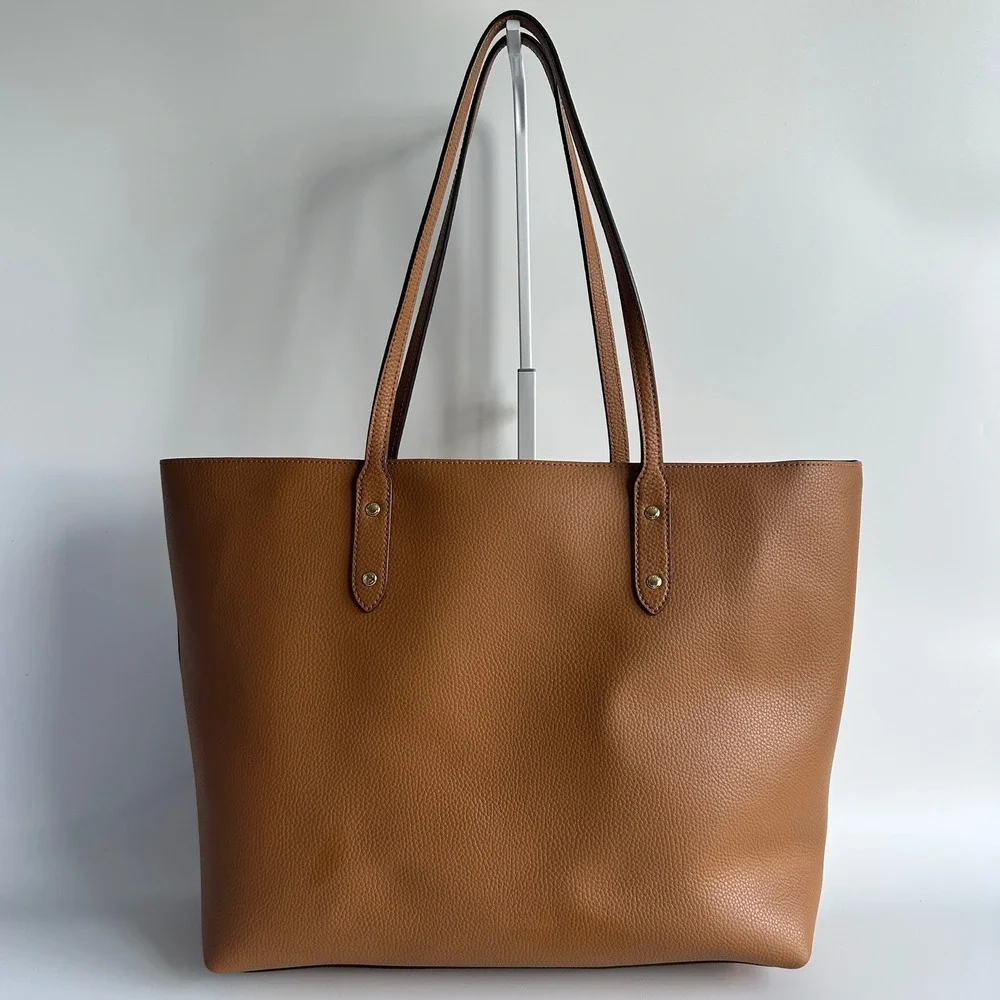 Coach Town Tote Light Saddle Pebbled Leather Shoulder Bag Good